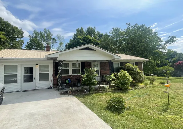 Homes for sale in Strunk, KY | 138 Ruthford Rd, Strunk, KY 42649 | MLS# 26011415