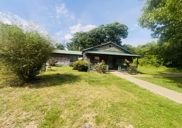 Homes for sale in Strunk, KY | 127 Ruthford Rd, Strunk, KY 42649 | MLS# 26011417
