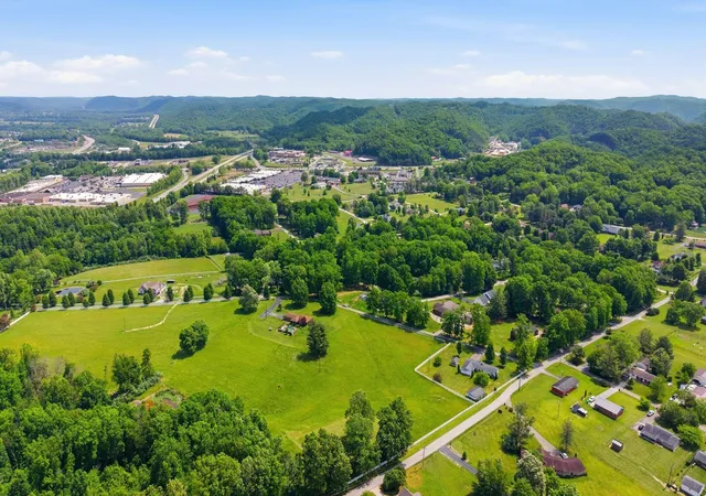 Homes for sale in Morehead, KY | 509 Jewel Ln, Morehead, KY 40351 | MLS# 26011576