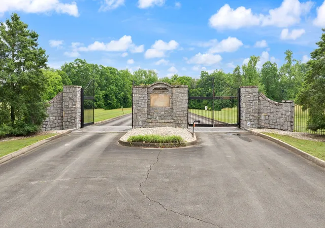 Homes for sale in Jamestown, KY | 33 Peninsula, Jamestown, KY 42629 | MLS# 26012978