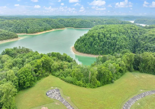 Homes for sale in Jamestown, KY | 33 Peninsula, Jamestown, KY 42629 | MLS# 26012978