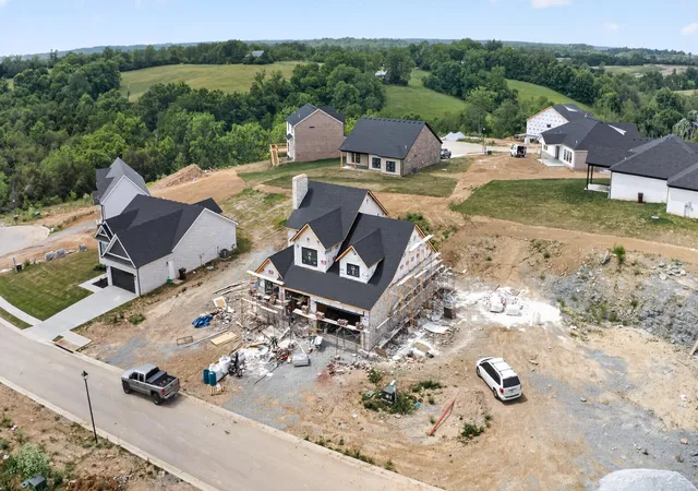 2nd image of 128 Ivy Creek Dr, Richmond, KY 40475 | MLS# 26011580