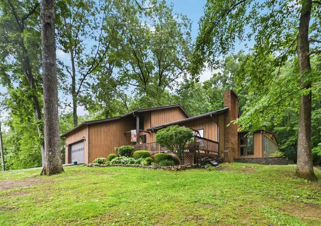 Homes for sale in Somerset, KY | 230 Whispering Oaks Dr, Somerset, KY 42503 | MLS# 26011718