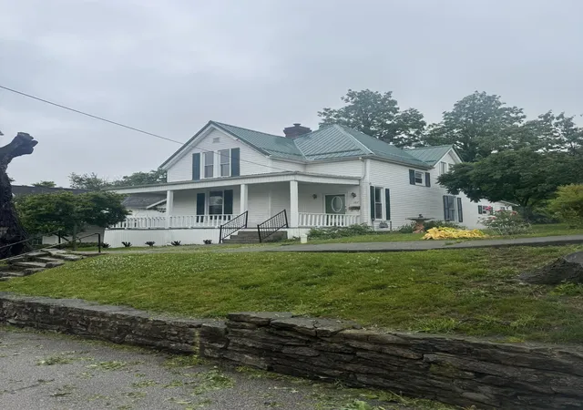 Homes for sale in Carlisle, KY | 107 E North St, Carlisle, KY 40311 | MLS# 26011748