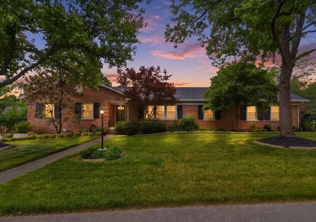 Photo 1 of Sale Pending at 704 Kirkland Dr, Lexington, KY 40502 | MLS# 26011568 | Listing updated on 2026-05-25
