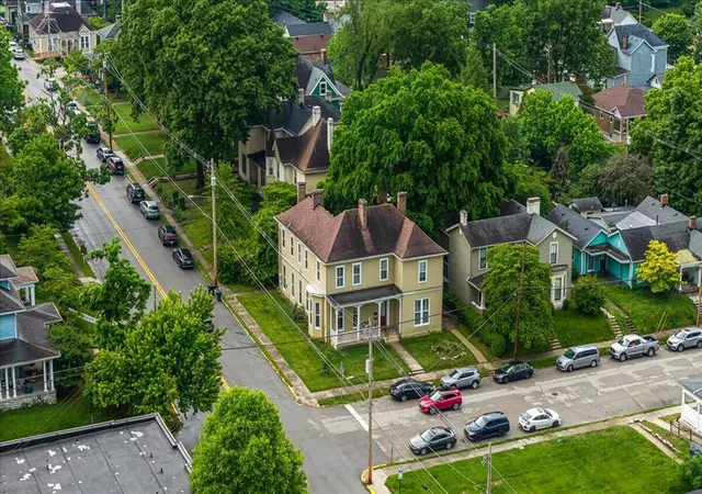 2nd image of 201-203 W Campbell St, Frankfort, KY 40601