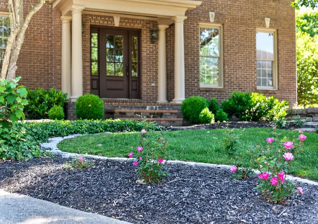 Photo 3 of Mansion for sale at 1201 Sebring Ln, Lexington, KY 40513 | MLS# 26012213 | Listing updated on 2026-07-01