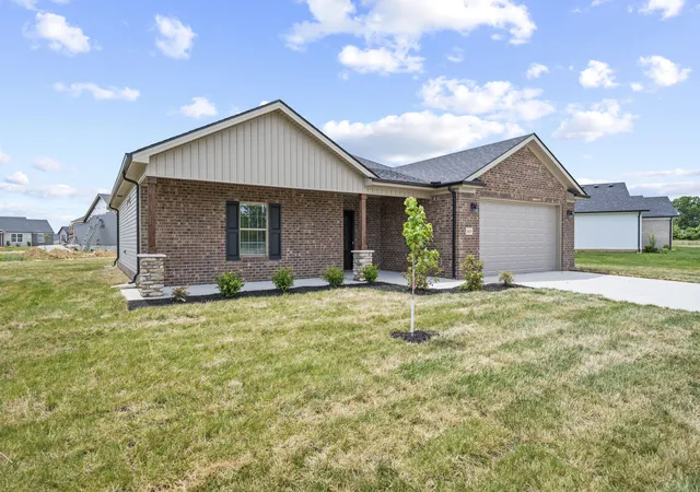 Photo 2 of Single family home for sale at 605 Comanche Dr, Richmond, KY 40475 | MLS# 26011573 | Listing updated on 2026-08-24