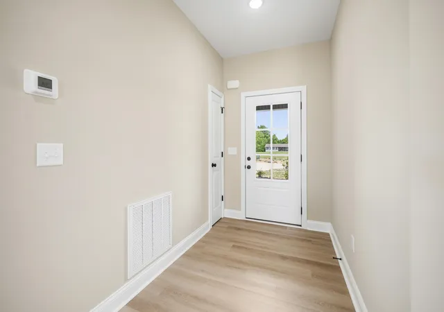 Photo 3 of Single family home for sale at 605 Comanche Dr, Richmond, KY 40475 | MLS# 26011573 | Listing updated on 2026-08-24