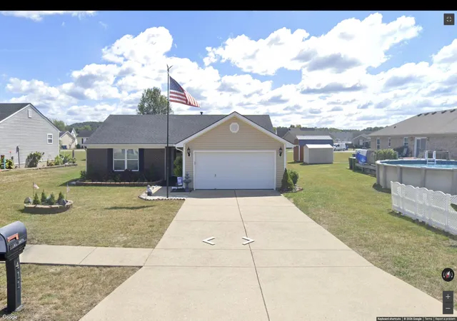 Homes for sale in Shepherdsville, KY | 411 Tyler Pkwy, Shepherdsville, KY 40165 | MLS# 26011836