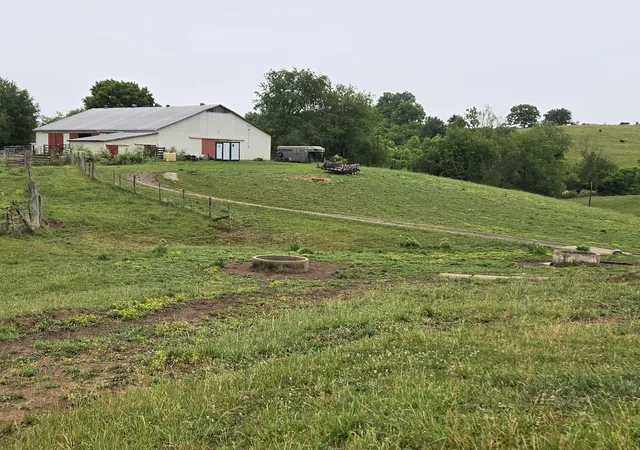 Photo 3 of House for sale at 4430 State Hwy 1194, Stanford, KY 40484 | MLS# 26011788 | Listing updated on 2026-10-13