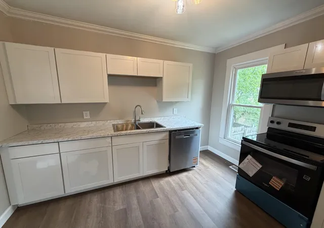 Photo 3 of Single family home for sale at 1003 Whitley Ave, Corbin, KY 40701 | MLS# 26011714 | Listing updated on 2026-09-23