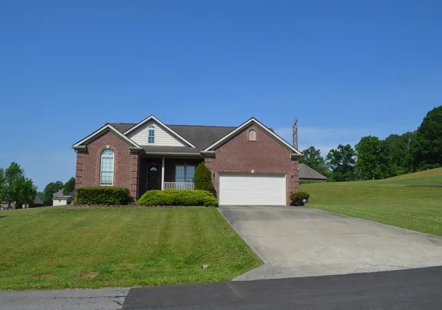 Homes for sale in Corbin, KY | 270 Wildwood Dr, Corbin, KY 40701 | MLS# 26011785