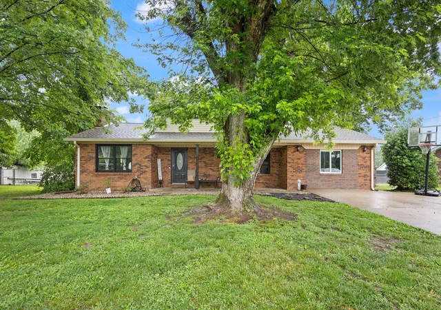 Homes for sale in Somerset, KY | 3706 Hickory Hill Dr, Somerset, KY 42503 | MLS# 26011769