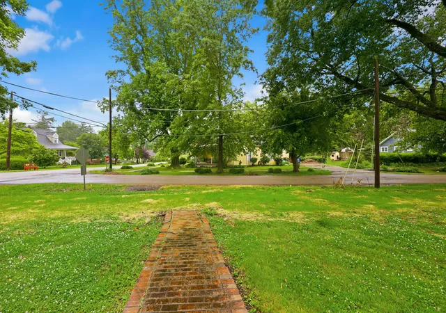 Homes for sale in Midway, KY | 129 S Turner St, Midway, KY 40347 | MLS# 26011947