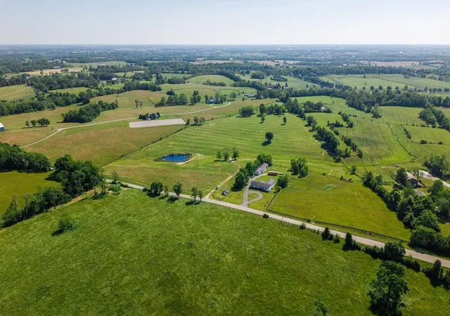 2nd image of 2083 Clintonville Rd, Paris, KY 40361 | MLS# 26011943