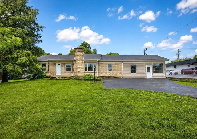 3rd image of 3970 Lexington Rd, Paris, KY 40361 | MLS# 26012009
