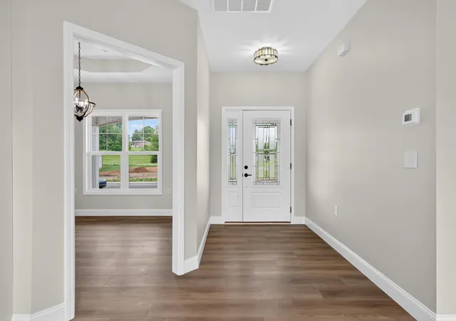 Photo 2 of Single family home for sale at 102 Stonegate Dr, Danville, KY 40422 | MLS# 26011969 | Listing updated on 2026-08-27