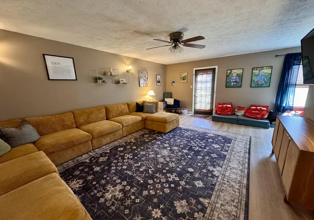 5th image of 2220 Redbud Ln, Paris, KY 40361 | MLS# 26011987