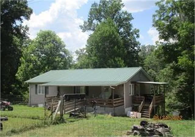 Photo 1 of Single family home for sale at 23 Ky 1609, Parkers Lake, KY 42634 | MLS# 26012061 | Listing updated on 2026-09-08