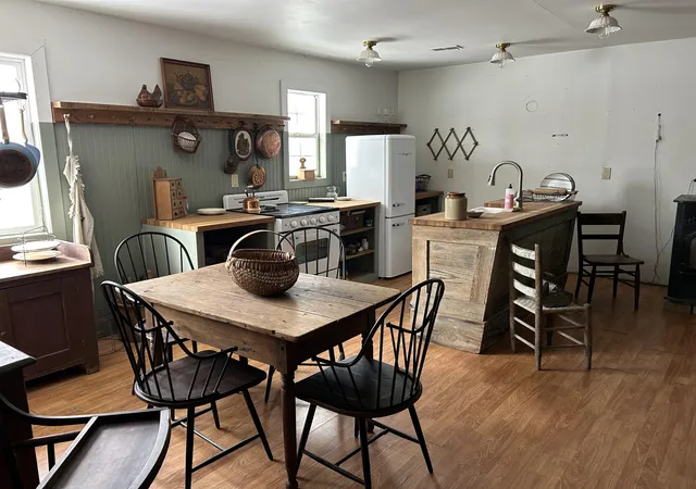Photo 3 of Single family home for sale at 23 Ky 1609, Parkers Lake, KY 42634 | MLS# 26012061 | Listing updated on 2026-10-13