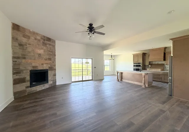 Photo 3 of Single family home for sale at 303 Wolverine Way, Richmond, KY 40475 | MLS# 26012091 | Listing updated on 2026-09-14