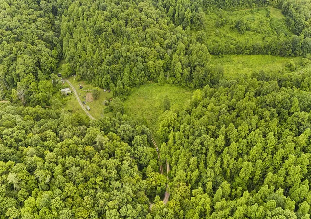 Photo 3 of Sale Pending at 1235 Greenbrier Branch Rd, Campton, KY 41301 | MLS# 26012100 | Listing updated on 2026-07-29