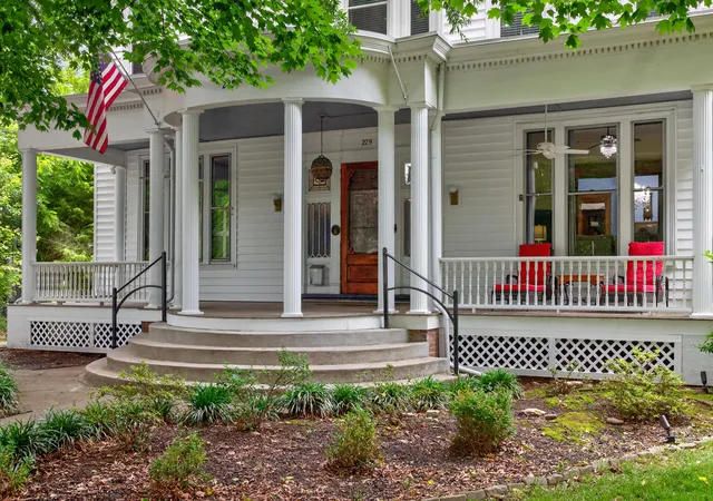 Homes for sale in Danville, KY | 229 W Lexington Ave, Danville, KY 40422 | MLS# 26012408