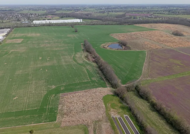 Photo 3 of Land for sale at 300 Crossfield Dr, Versailles, KY 40383 | MLS# 26012135 | Listing updated on 2026-05-28