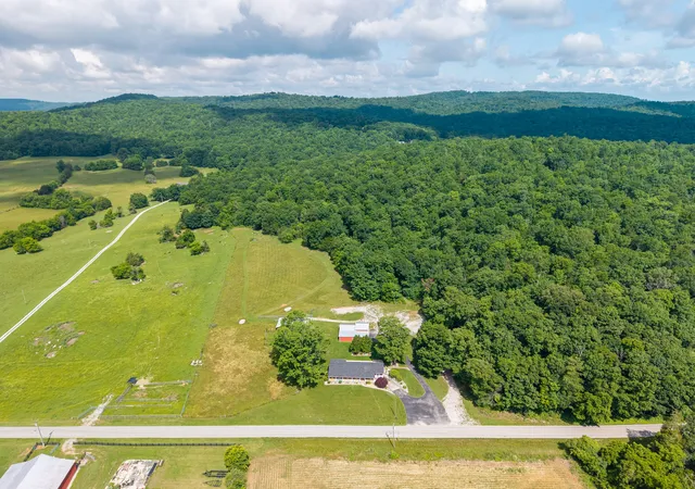 Photo 3 of Sale Pending at 868 Highway 1258, Monticello, KY 42633 | MLS# 26012383 | Listing updated on 2026-09-29