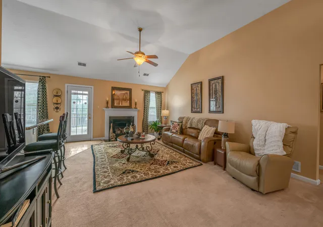 Homes for sale in Nicholasville, KY | 205 Southside Wy, Nicholasville, KY 40356 | MLS# 26012201