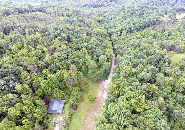 Photo 4 of House for sale at 452 Langford Prong Rd, Somerset, KY 42501 | MLS# 26012188 | Listing updated on 2026-05-29