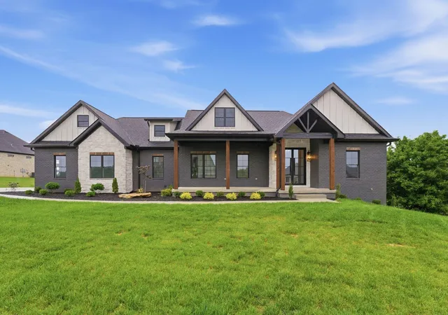 Homes for sale in Richmond, KY | 4107 Equestrian Wy, Richmond, KY 40475 | MLS# 26012192