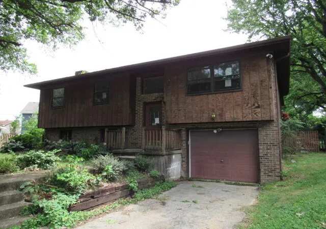 Photo 1 of Sale Pending at 3432 Aldershot Dr, Lexington, KY 40503 | MLS# 26012214 | Listing updated on 2026-10-13