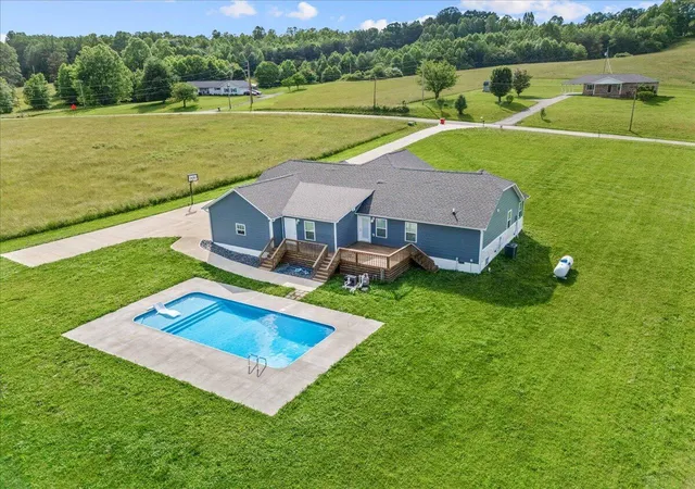 2nd image of 668 Slate Lick Rd, London, KY 40741 | MLS# 26012323