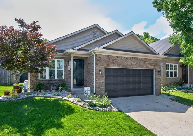 3rd image of 259 Baybrook Cir, Nicholasville, KY 40356 | MLS# 26012288