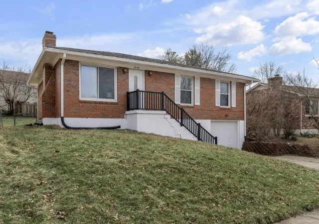 Photo 1 of Single family home for sale at 3585 Pimlico Pkwy, Lexington, KY 40517 | MLS# 26012306 | Listing updated on 2026-07-03