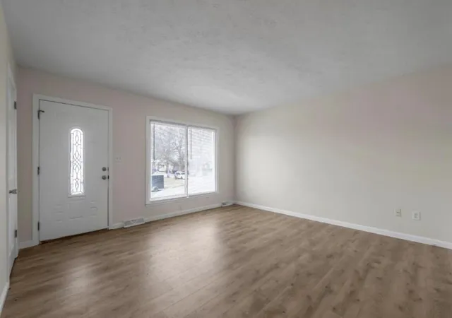 Photo 2 of Single family home for sale at 3585 Pimlico Pkwy, Lexington, KY 40517 | MLS# 26012306 | Listing updated on 2026-07-03