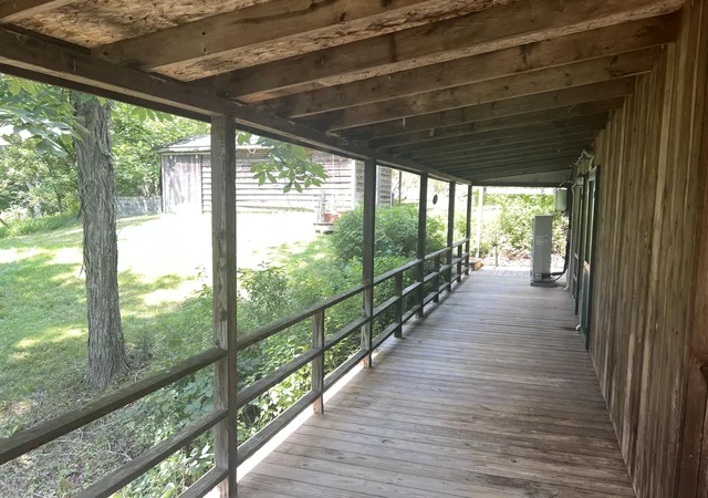Photo 4 of Single family home for sale at 1227 Little Crooked Crk Rd, Lawrenceburg, KY 40342 | MLS# 26012426 | Listing updated on 2026-09-11