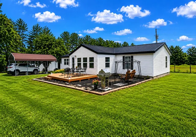Homes for sale in Eubank, KY | 100 N Shady Ln, Eubank, KY 42567 | MLS# 26012387
