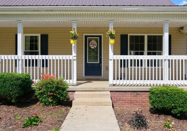 Homes for sale in Harrodsburg, KY | 688 Cap Bottom Ln, Harrodsburg, KY 40330 | MLS# 26012608