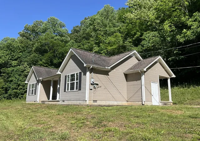 Homes for sale in Manchester, KY | 9285 Ky-1524, Manchester, KY 40962 | MLS# 26012600
