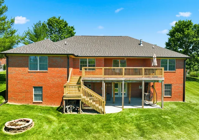 Photo 2 of Single family home for sale at 3032 Woodfield Cir, Richmond, KY 40475 | MLS# 26012529 | Listing updated on 2026-08-04