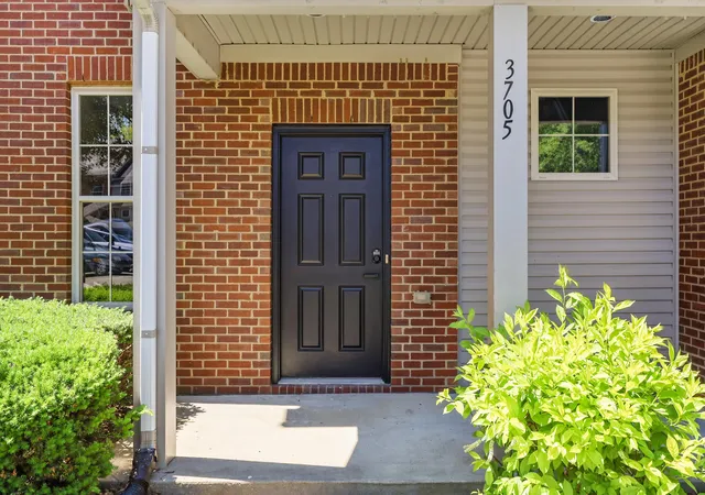 Photo 2 of Townhouse for sale at 3705 Lochdale Ter, Lexington, KY 40514 | MLS# 26012499 | Listing updated on 2026-06-28