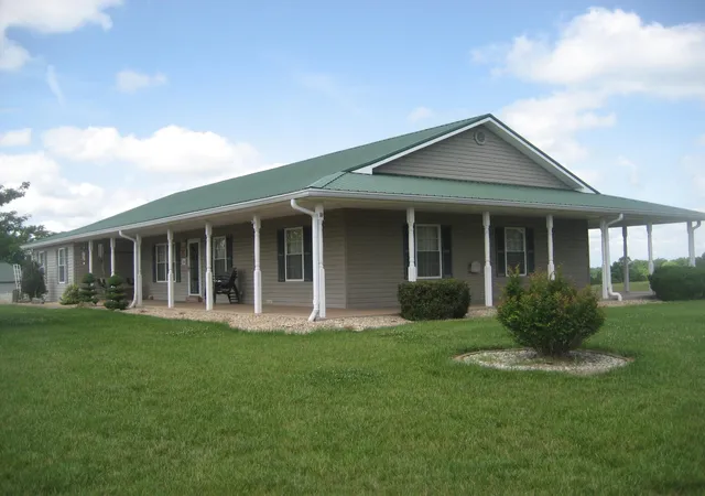 Homes for sale in Lawrenceburg, KY | 1026 S Sea Ridge Rd, Lawrenceburg, KY 40342 | MLS# 26012489