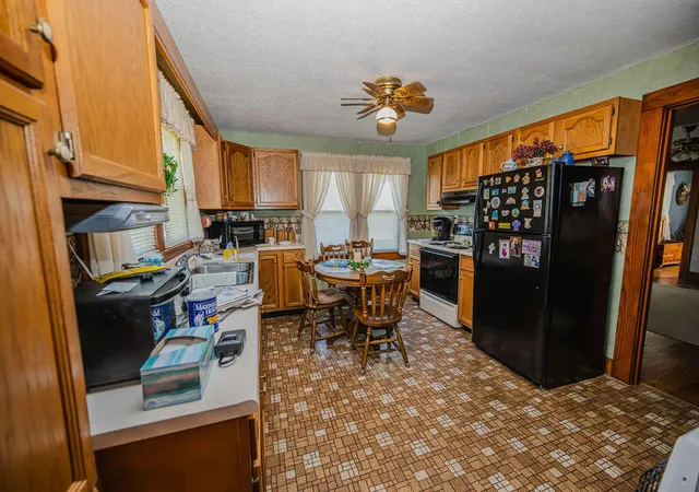 Homes for sale in Sharpsburg, KY | 7608 W Tunnel Hill Rd, Sharpsburg, KY 40374 | MLS# 26014090