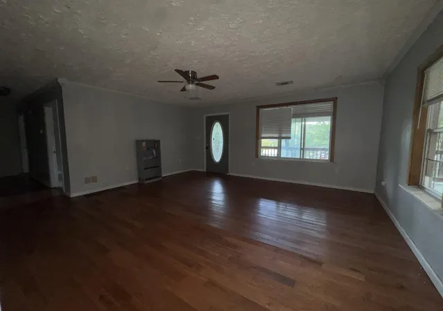 Homes for sale in Mount Vernon, KY | 154 Gray Buck Dr, Mount Vernon, KY 40456 | MLS# 26014169