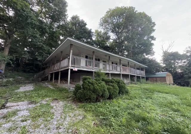 Homes for sale in Mount Vernon, KY | 154 Gray Buck Dr, Mount Vernon, KY 40456 | MLS# 26014169
