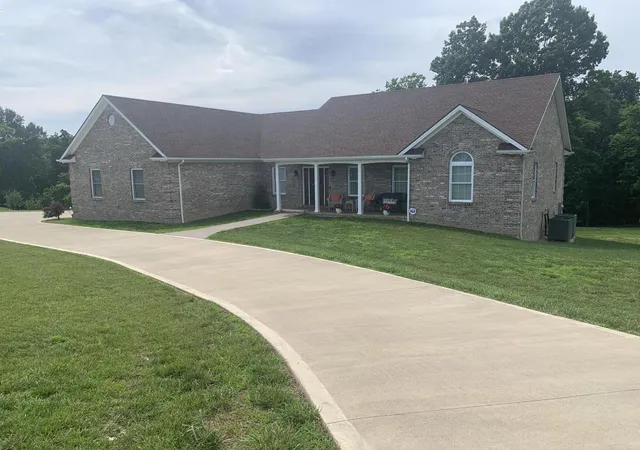 2nd image of 1224 Hall Rd, Nicholasville, KY 40356 | MLS# 26012726