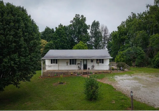 Homes for sale in Somerset, KY | 228 Whitaker Rd, Somerset, KY 42503 | MLS# 26012567